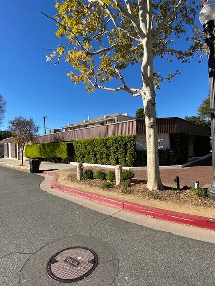 More Photos Of 24237 Main St, Santa Clarita Medical For Sale