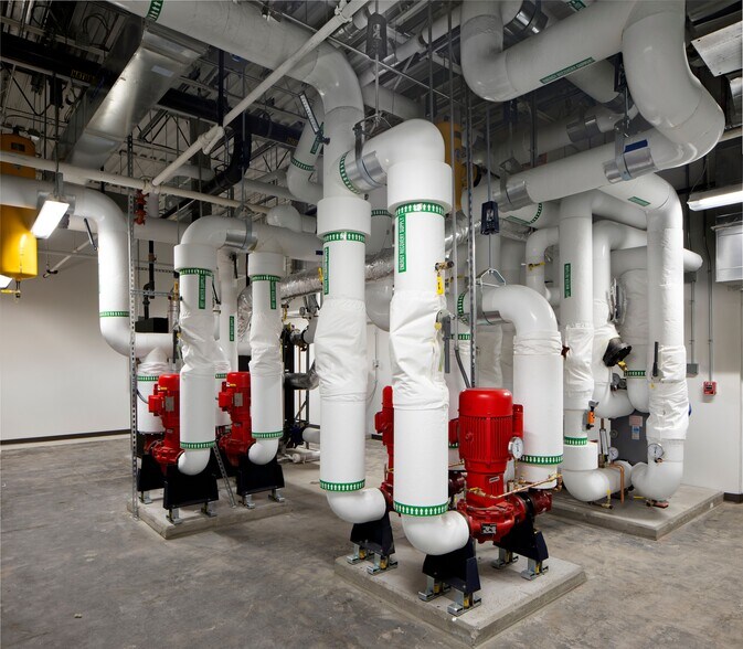 More Photos Of 36 Middlesex Tpke, Bedford Research And Development For Lease