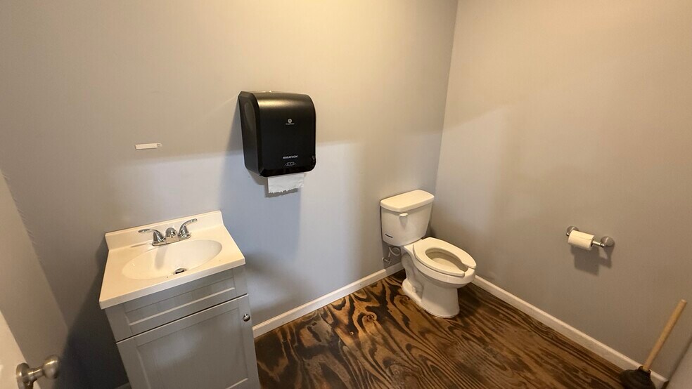 More Photos Of 719 Conestoga St, Bethlehem Warehouse For Lease