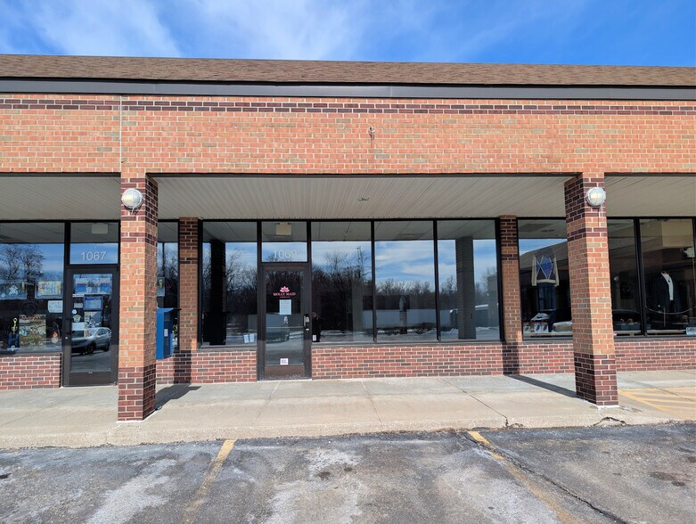 More Photos Of 1067-1095 E Bristol Rd, Burton Unknown For Lease