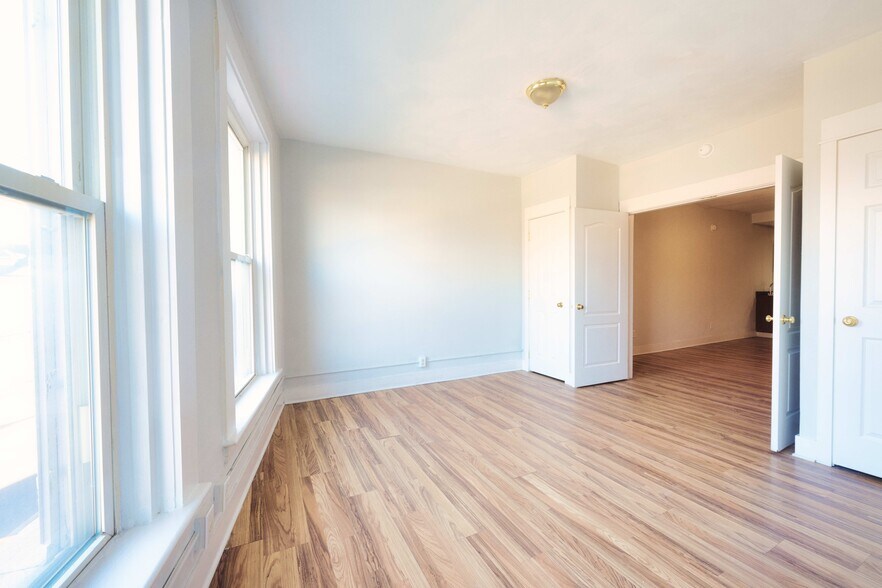More Photos Of 1336-1344 Portage St, Kalamazoo Apartments For Sale