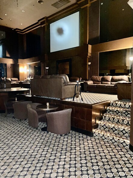 More Photos Of Ohio River Blvd, New Cumberland Bar For Sale