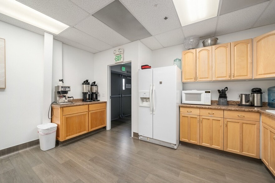 More Photos Of 2200 Golden Hill Rd, Paso Robles Warehouse For Sale