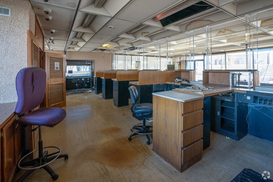 More Photos Of 7201 Aaron Aronov Dr, Fairfield Bank For Lease