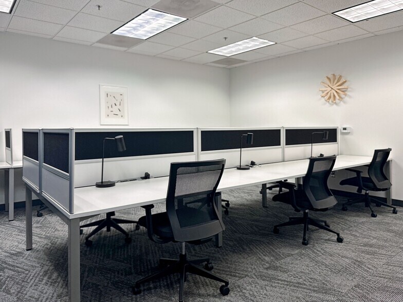 More Photos Of 710 Lakeway Dr, Sunnyvale Coworking Space