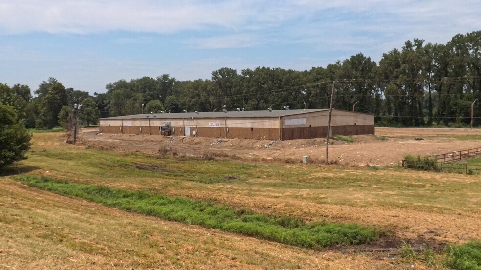 More Photos Of 5800 Midland Blvd, Fort Smith Sports And Entertainment For Lease