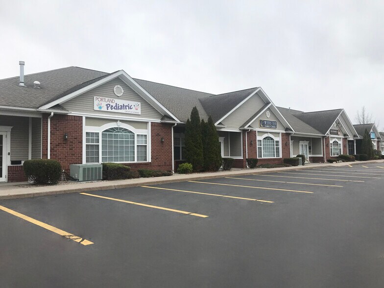 More Photos Of 1110 Crosspointe Ln, Webster Medical For Lease