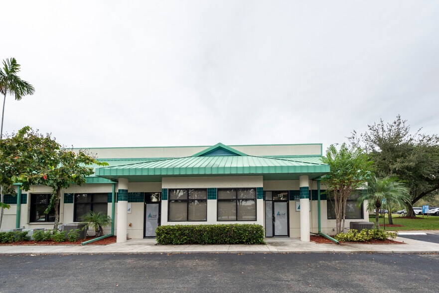 More Photos Of 731-745 Shotgun Rd, Sunrise Light Manufacturing For Sale