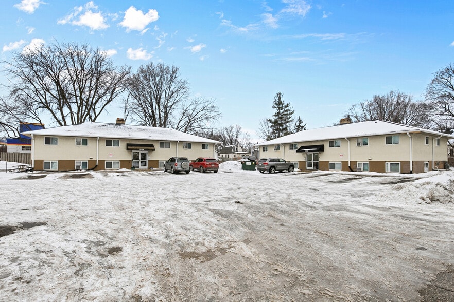 More Photos Of 2633 Division St N, North Saint Paul Apartments For Sale
