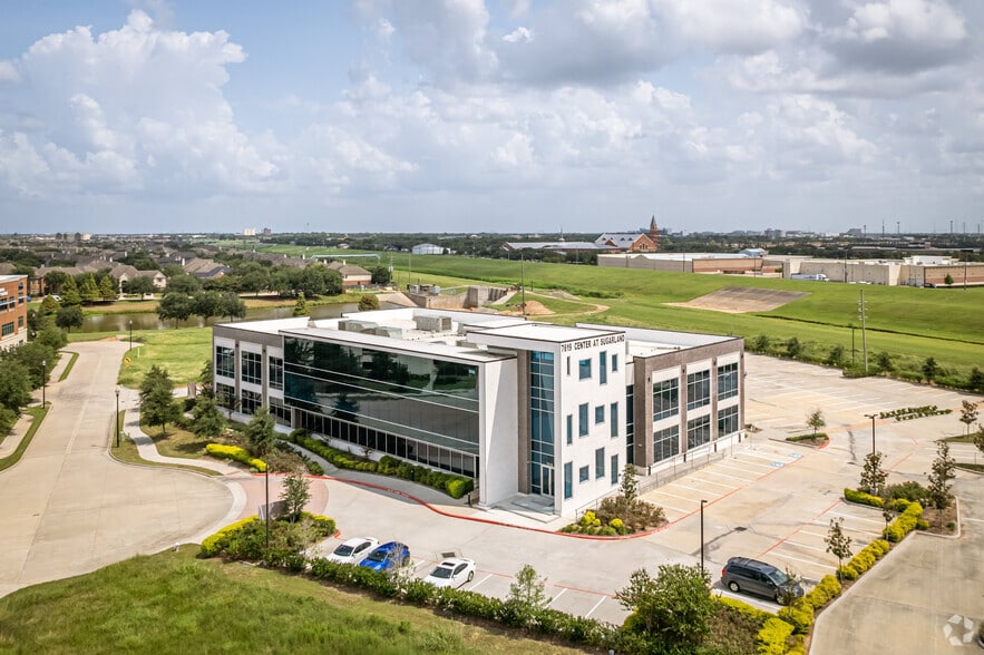 More Photos Of 7619 Branford Pl, Sugar Land Medical For Lease