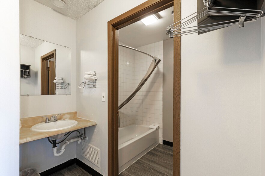 More Photos Of 8060 Highway 93 N, Missoula Hotel For Sale