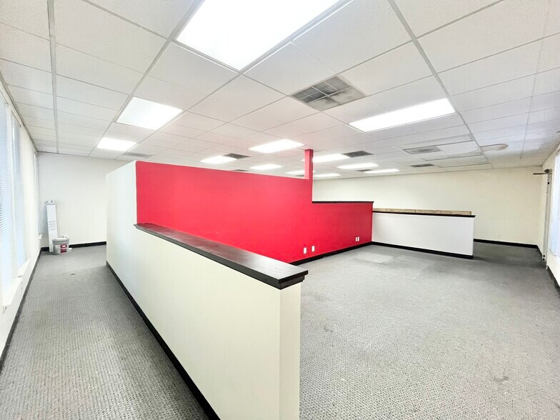 More Photos Of 5301 Madison Ave, Sacramento Loft Creative Space For Lease