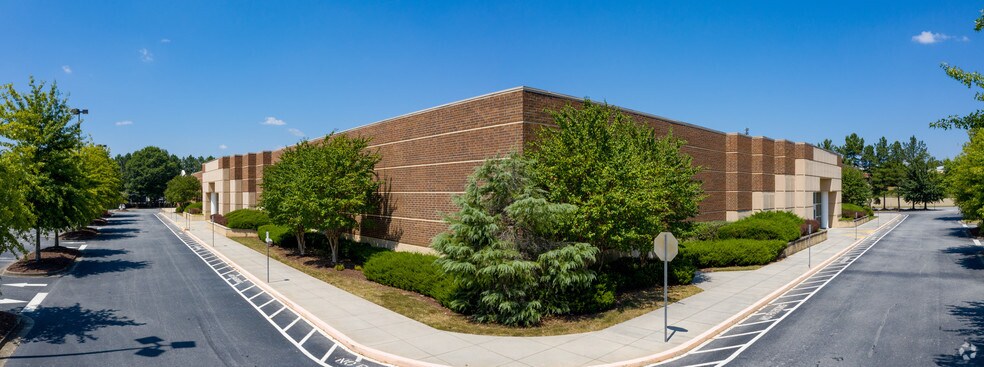 More Photos Of 2300 Holcomb Bridge Rd, Roswell Unknown For Lease