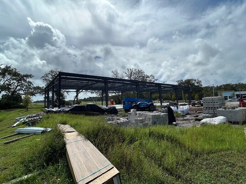 More Photos Of 5600 US Highway 1 N, Saint Augustine Showroom For Lease