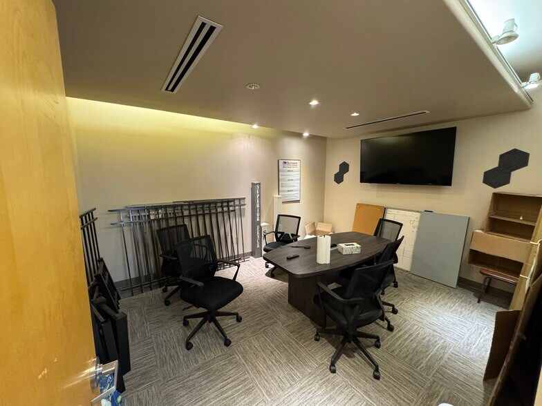 More Photos Of 771 Moon St, Akron Warehouse For Sale