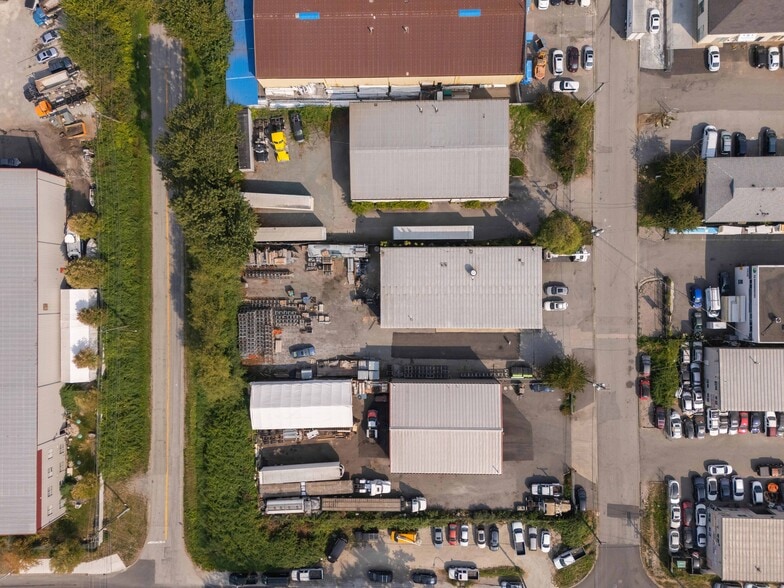 More Photos Of 11517 132A St, Surrey Warehouse For Sale