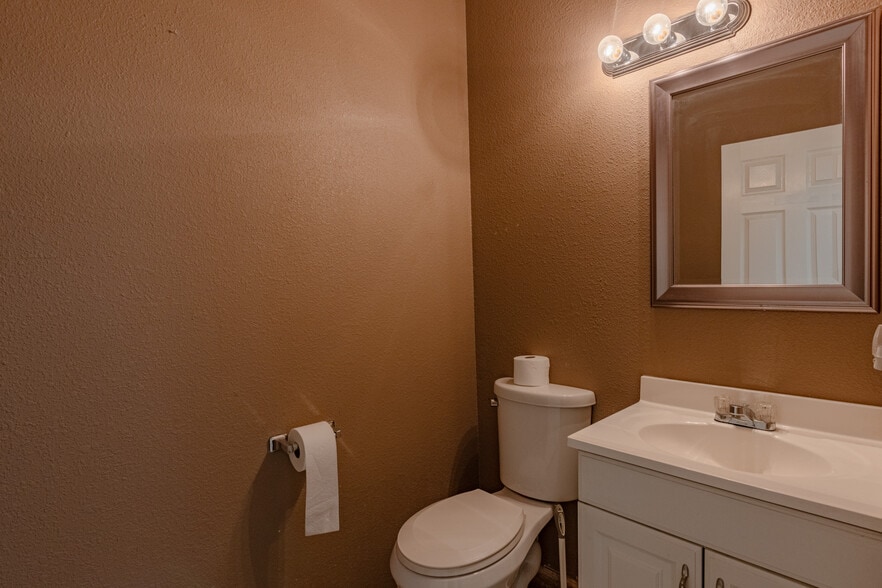 More Photos Of 9604 W County Road 152, Midland Warehouse For Sale