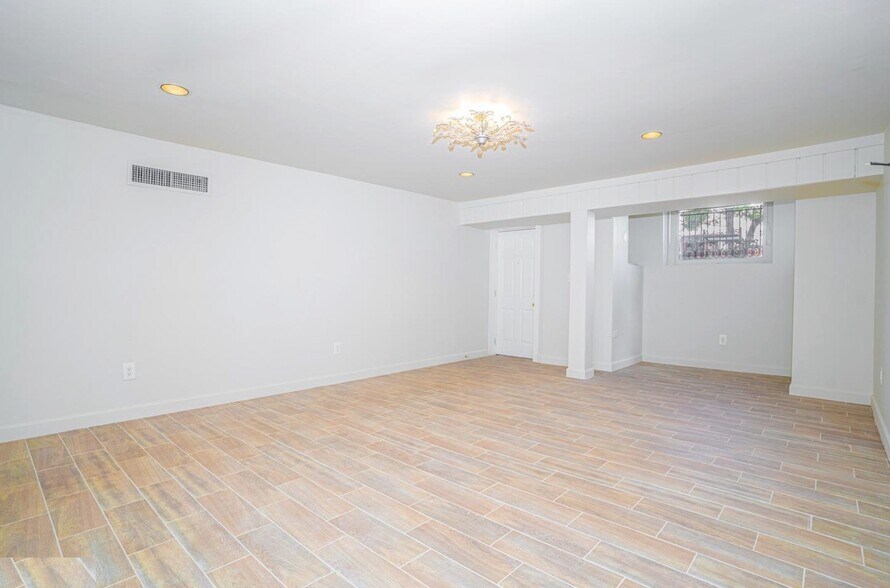 More Photos Of 1755 18th St Nw, Washington Apartments For Sale