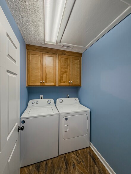 More Photos Of 114 N Patterson, Valdosta Storefront Retail Office For Sale