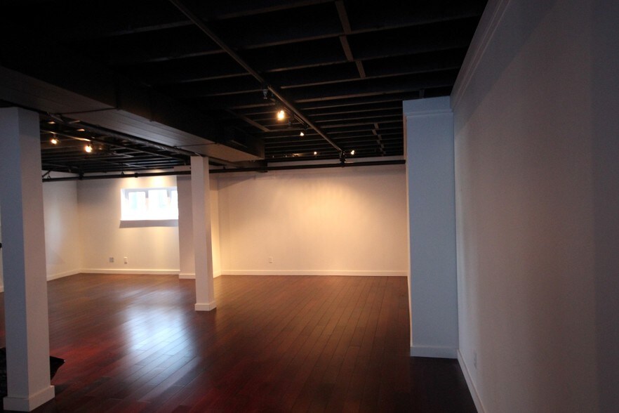 More Photos Of 430 Railway St, Vancouver Loft Creative Space For Lease