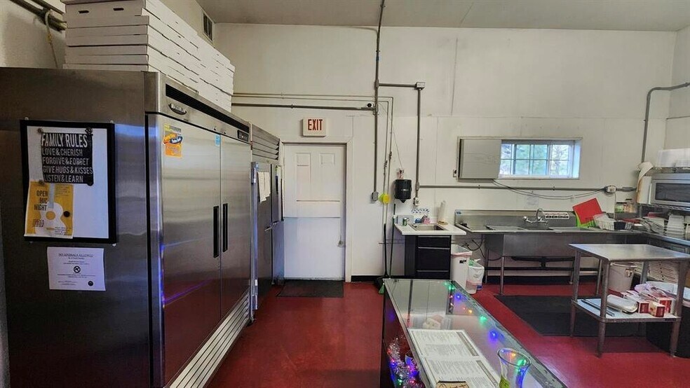 More Photos Of 14724 Hornbrook rd, Hornbrook Restaurant For Sale