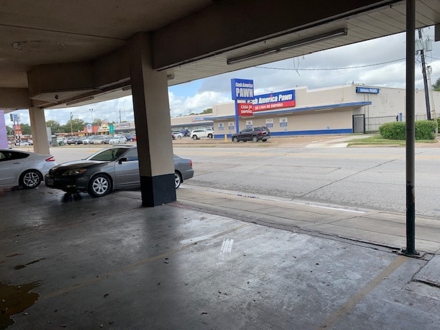 More Photos Of 7126 Lawndale St, Houston Storefront For Sale
