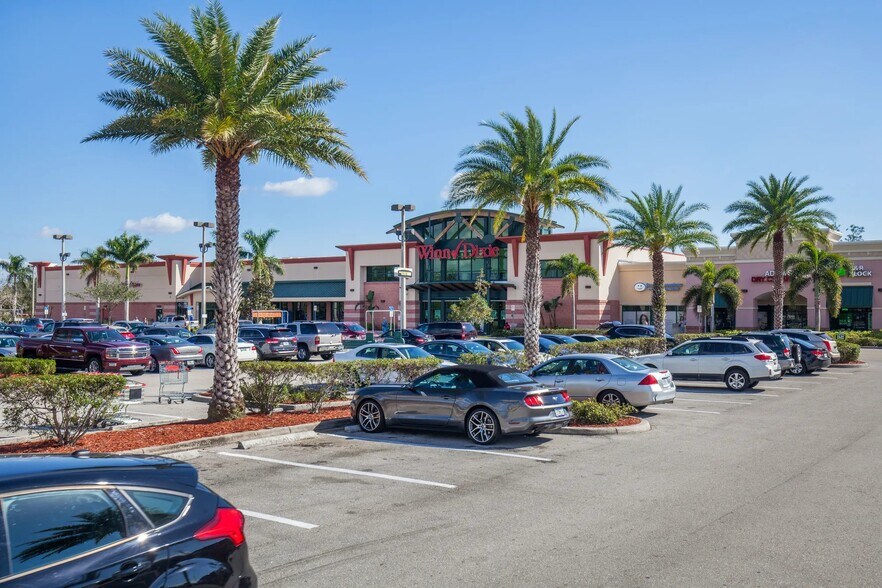 Primary Photo Of 10580 Colonial Blvd, Fort Myers Unknown For Lease
