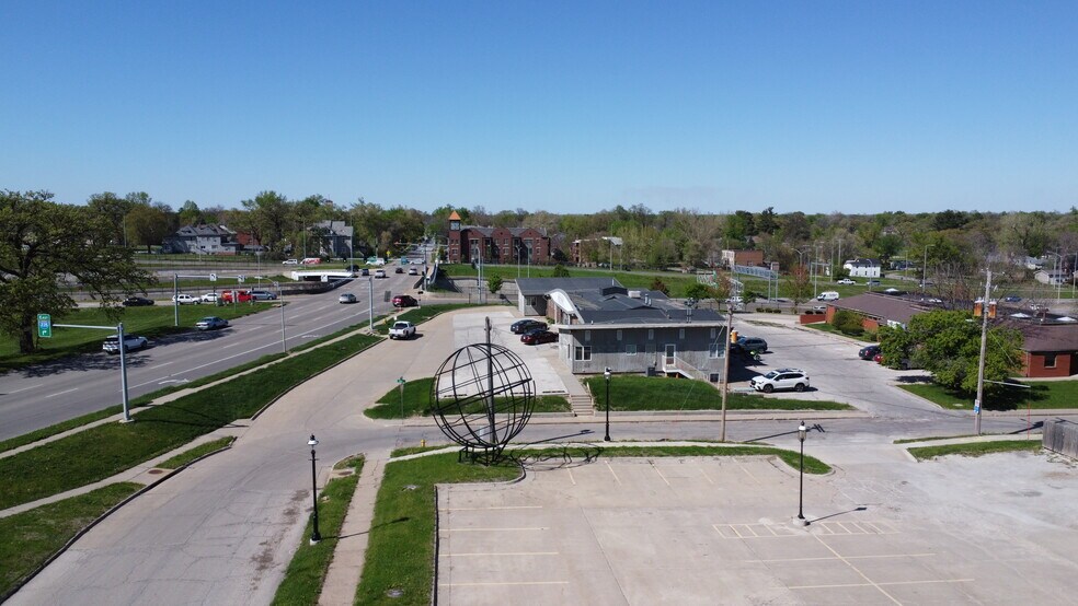 More Photos Of 945 19th St, Des Moines Medical For Sale