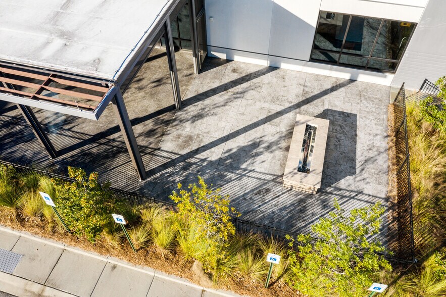 More Photos Of 3450 Ingleside Blvd, North Charleston Office For Lease