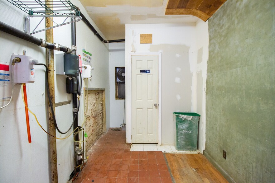 More Photos Of 40 Rivington St, New York Apartments For Lease