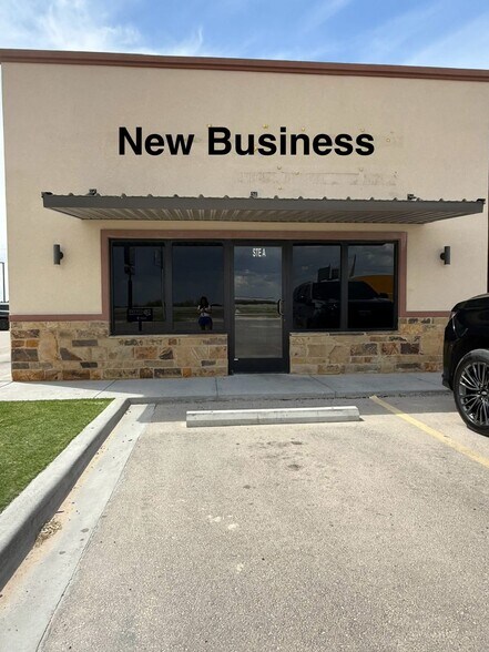More Photos Of 1259 W I-20 Hwy, Monahans Storefront For Lease