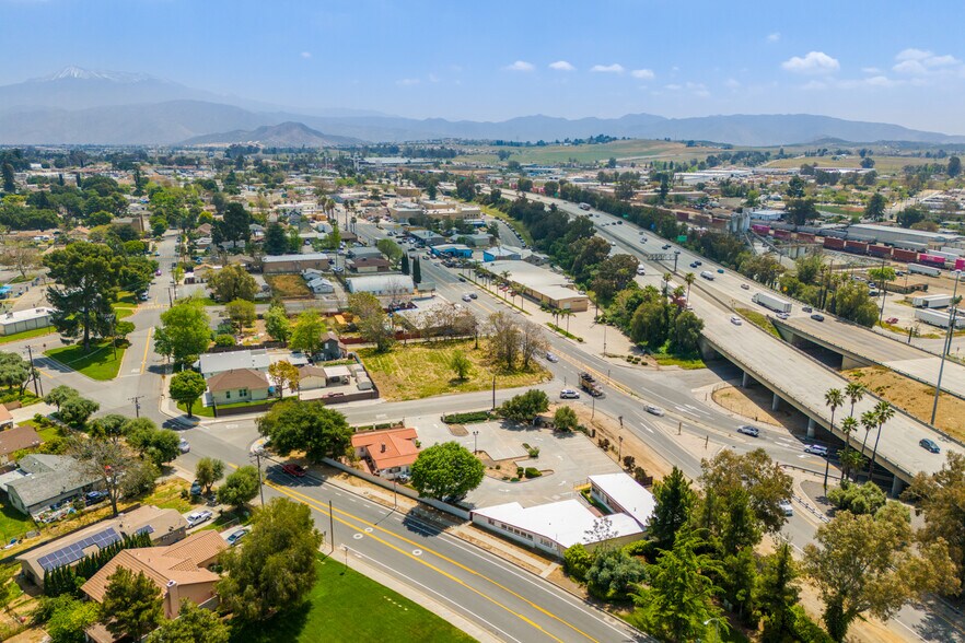 More Photos Of 635 Veile Ave, Beaumont Office For Sale