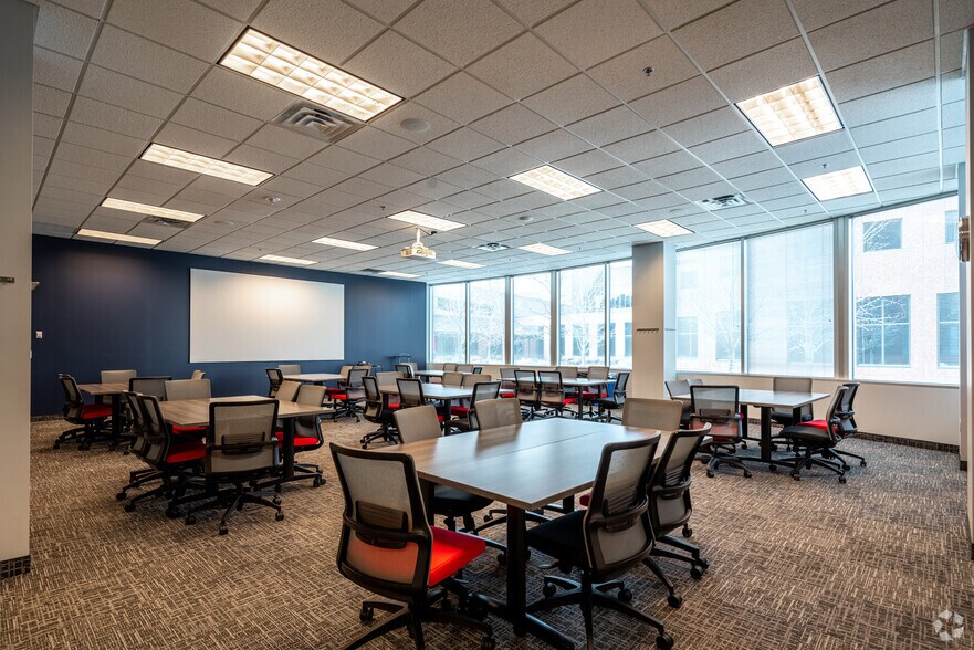 More Photos Of 1600 Utica Ave S, Saint Louis Park Coworking Space