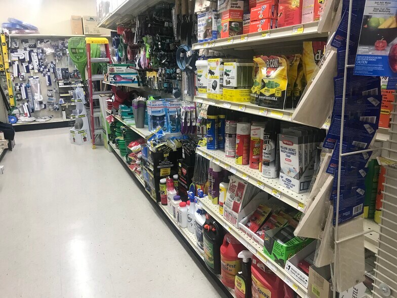 More Photos Of 25817 State Hwy 64, Pittsburg Supermarket For Sale