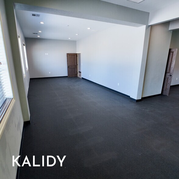 More Photos Of 2220 NW 164th St, Edmond Office For Sale