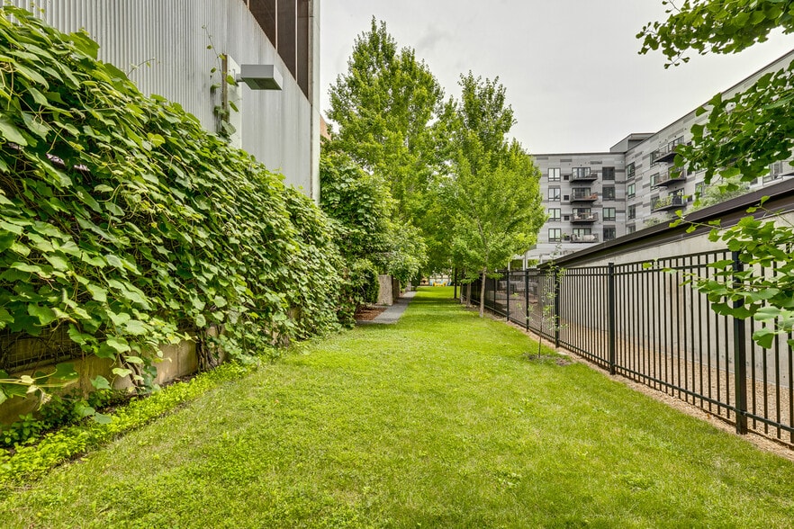 More Photos Of 801 Washington Ave N, Minneapolis Apartments For Sale