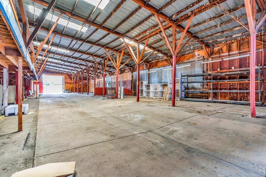 More Photos Of 1630 E Main St, Canon City General Retail For Sale