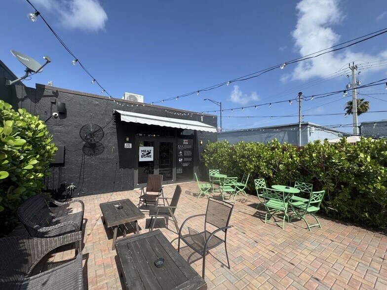 More Photos Of , Oakland Park General Retail For Sale
