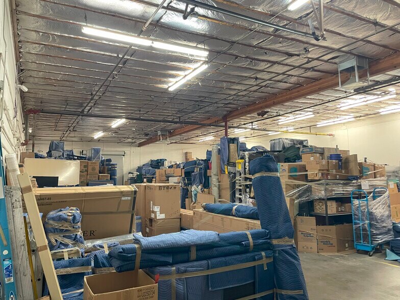 More Photos Of 3039-3045 S 46th St, Phoenix Industrial For Sale