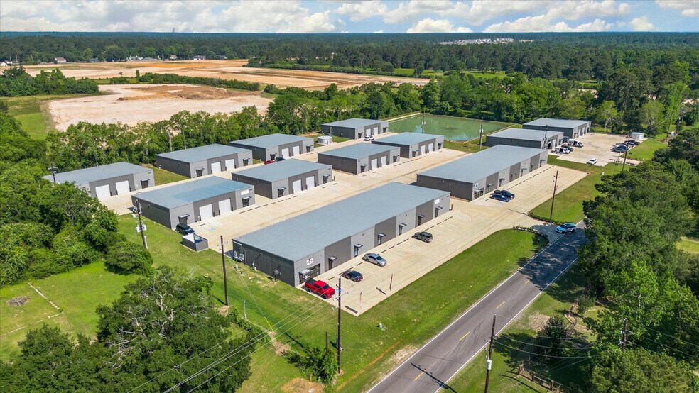 More Photos Of 22215 Mueschke Rd, Tomball Unknown For Lease