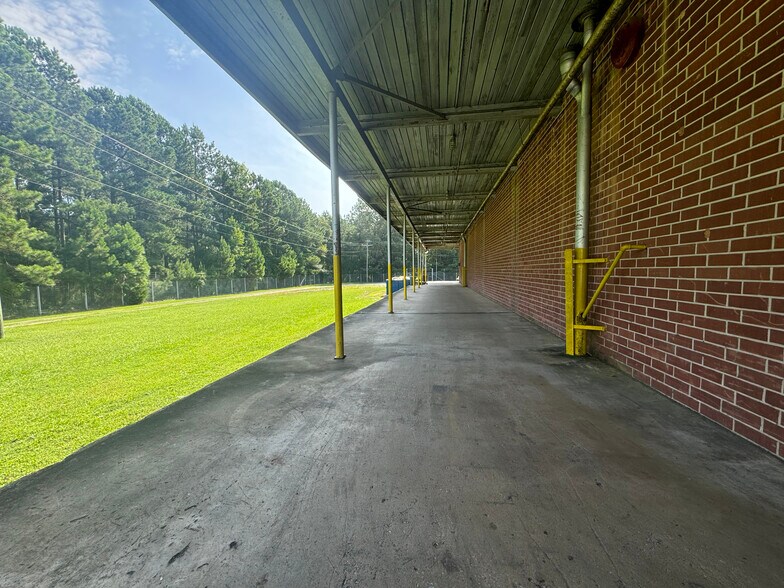 More Photos Of 4730 Ninety Six Hwy, Ninety Six Distribution For Sale