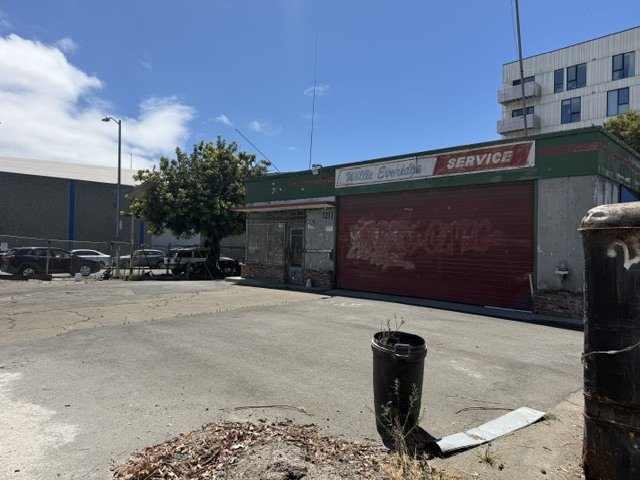 More Photos Of 1211 7th St, Oakland Auto Repair For Sale