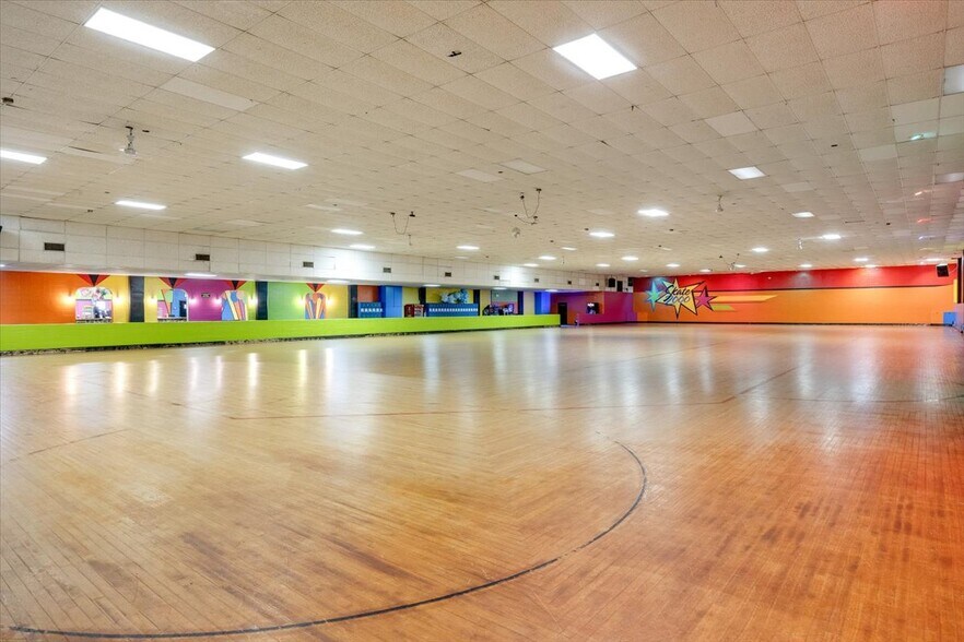 More Photos Of 1748 S Burlington Rd, Bridgeton Skating Rink For Sale