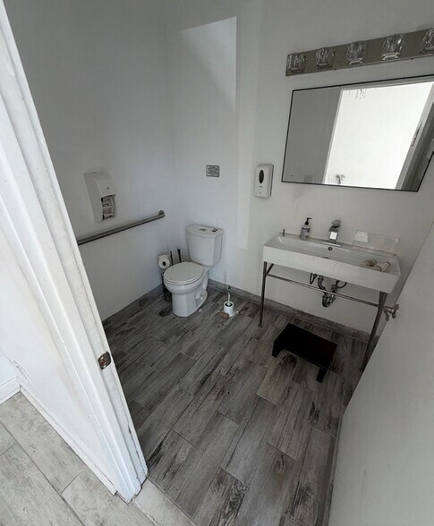 More Photos Of 863 Atlantic Ave, Brooklyn Apartments For Lease