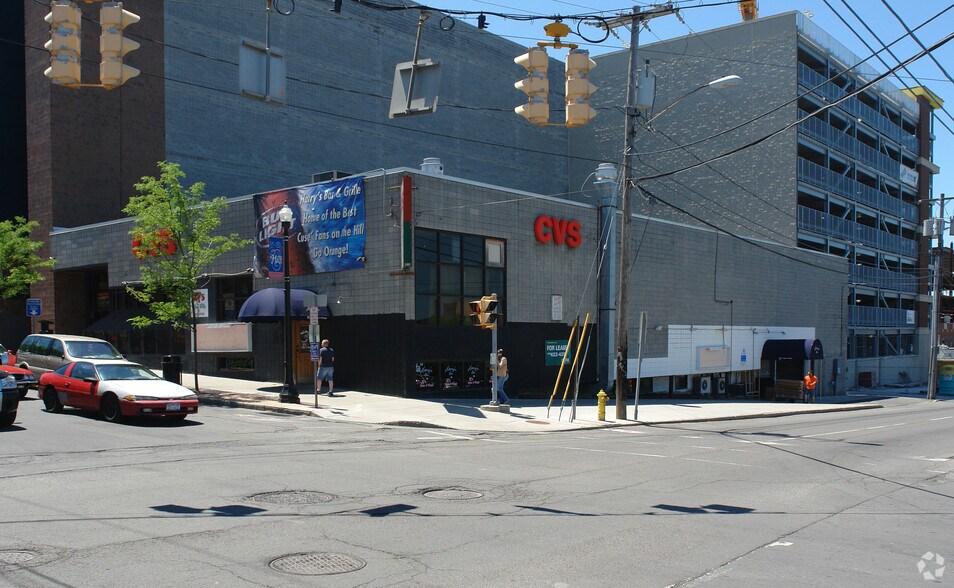 Primary Photo Of 700-704 S Crouse Ave, Syracuse Storefront Retail Office For Lease
