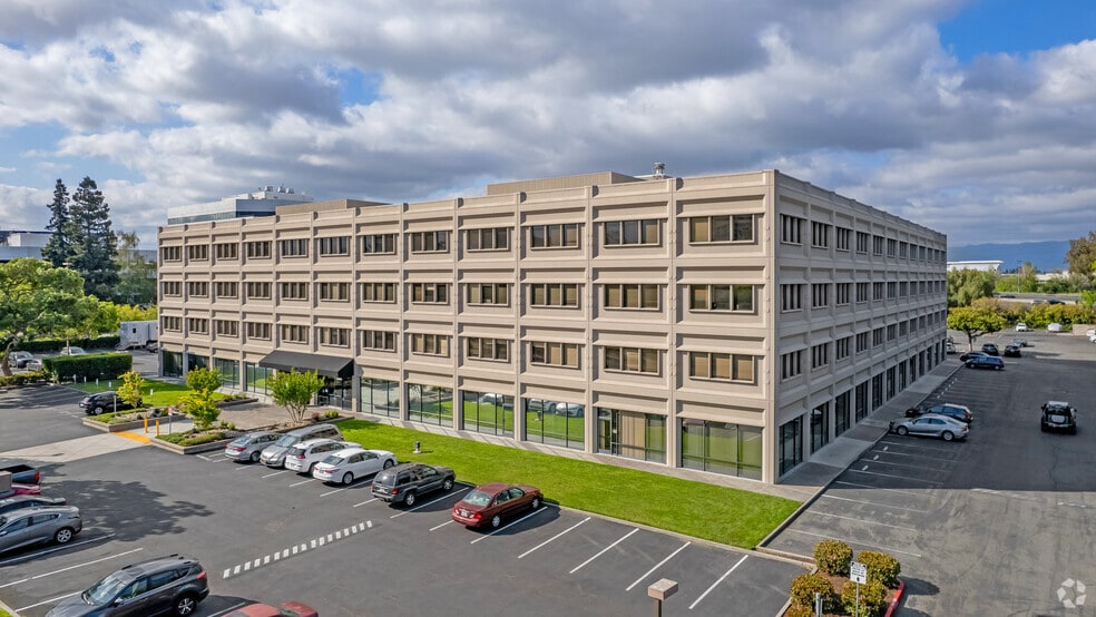 Primary Photo Of 2025 Gateway Pl, San Jose Office For Lease