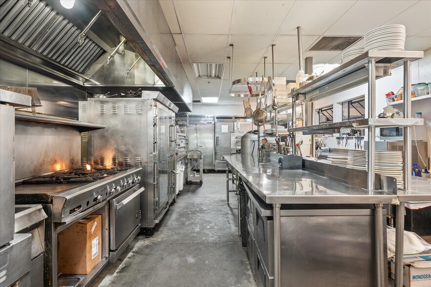 More Photos Of 415 W Main Ave, Spokane Storefront Retail Residential For Sale