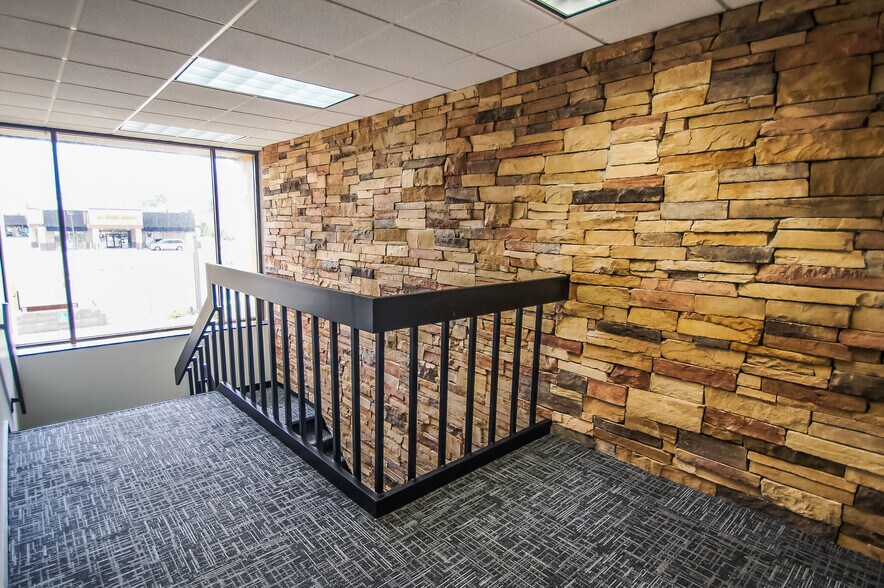 More Photos Of 2738 Winnetka Ave N, New Hope Medical For Lease
