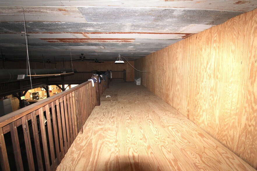 More Photos Of 3768 Private Road 1271, Willow Springs Industrial For Sale