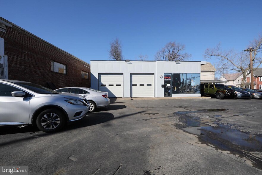 More Photos Of 201 Saint Mihiel Dr, Delran Auto Dealership For Sale
